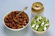 mango-vendhaya-pickle