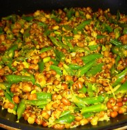 beans-payaru-poriyal beans-payaru-poriyal
