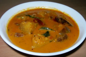 bowl of kathirikai kara kuzhambu