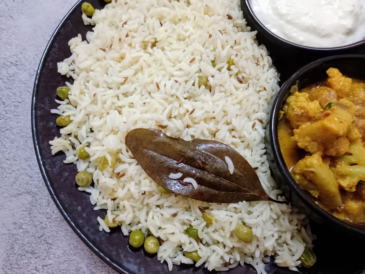 Simple Peas and Jeera Rice