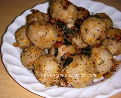 Spicy Oats Kozhukattai