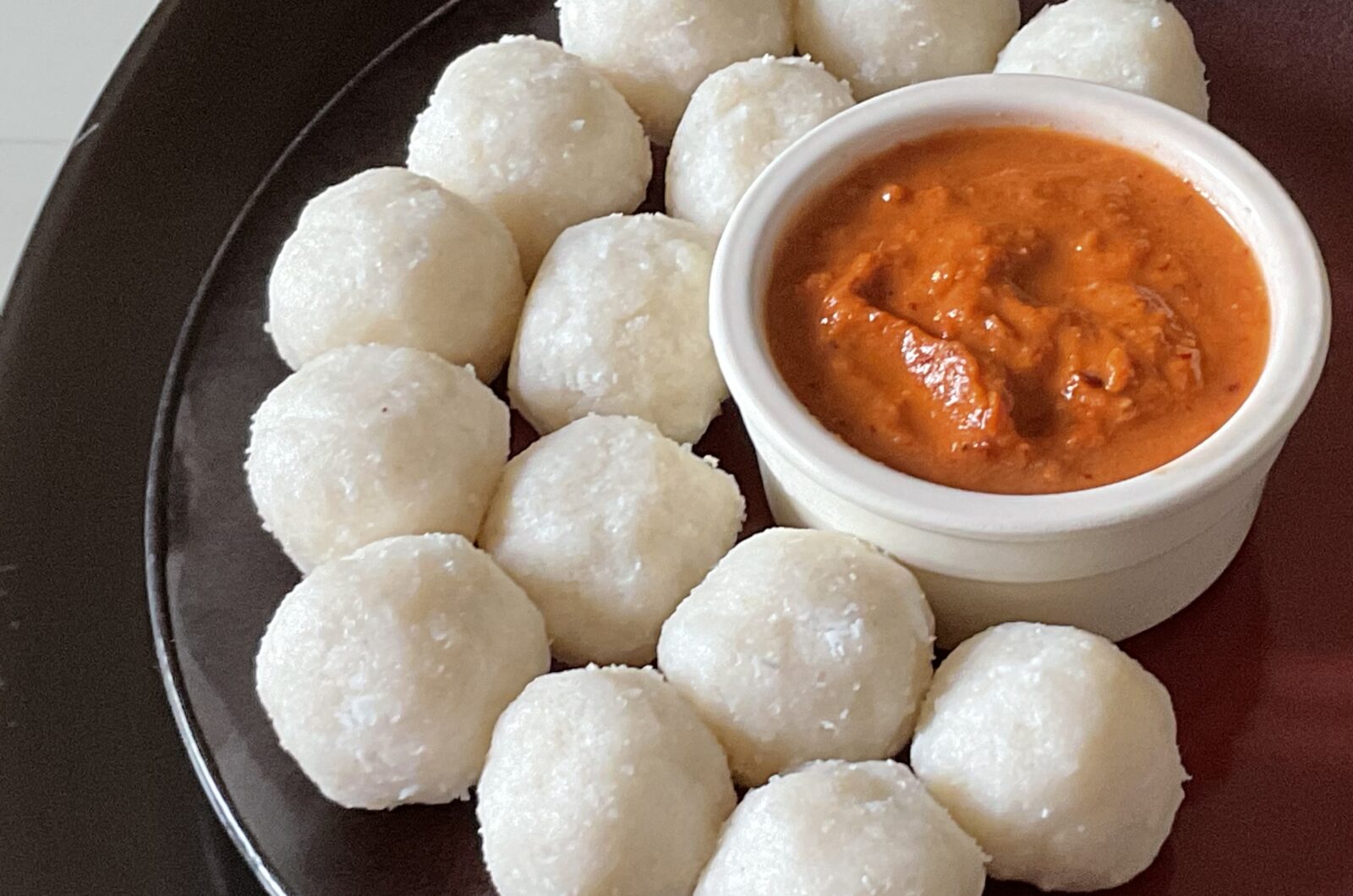 Puttu Podi Urundai